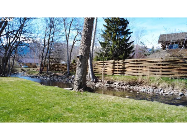 $565,000 | 403 North Lake Street, Joseph, OR 97846