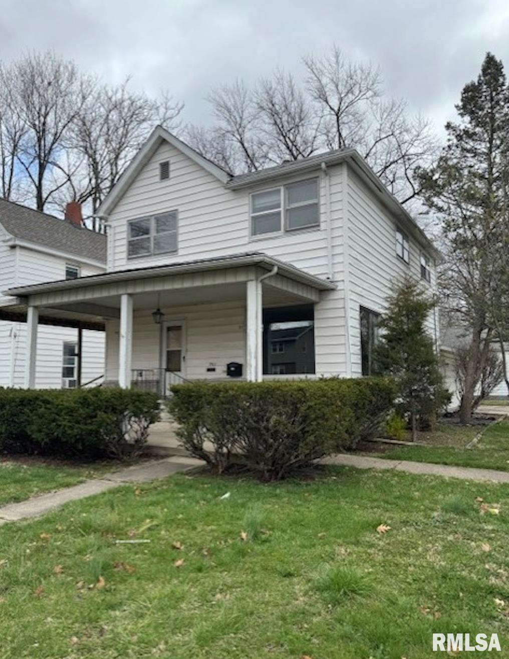 202 North State Street Springfield, IL 62702 - Photo 1 of 17