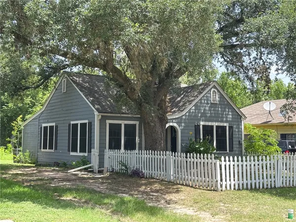 $235,000 | 308 North Haswell Drive, Bryan, TX 77803