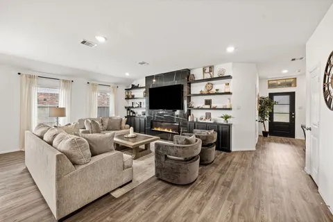 $297,000 | 9802 Highland Harvest Drive, Baytown, TX 77521