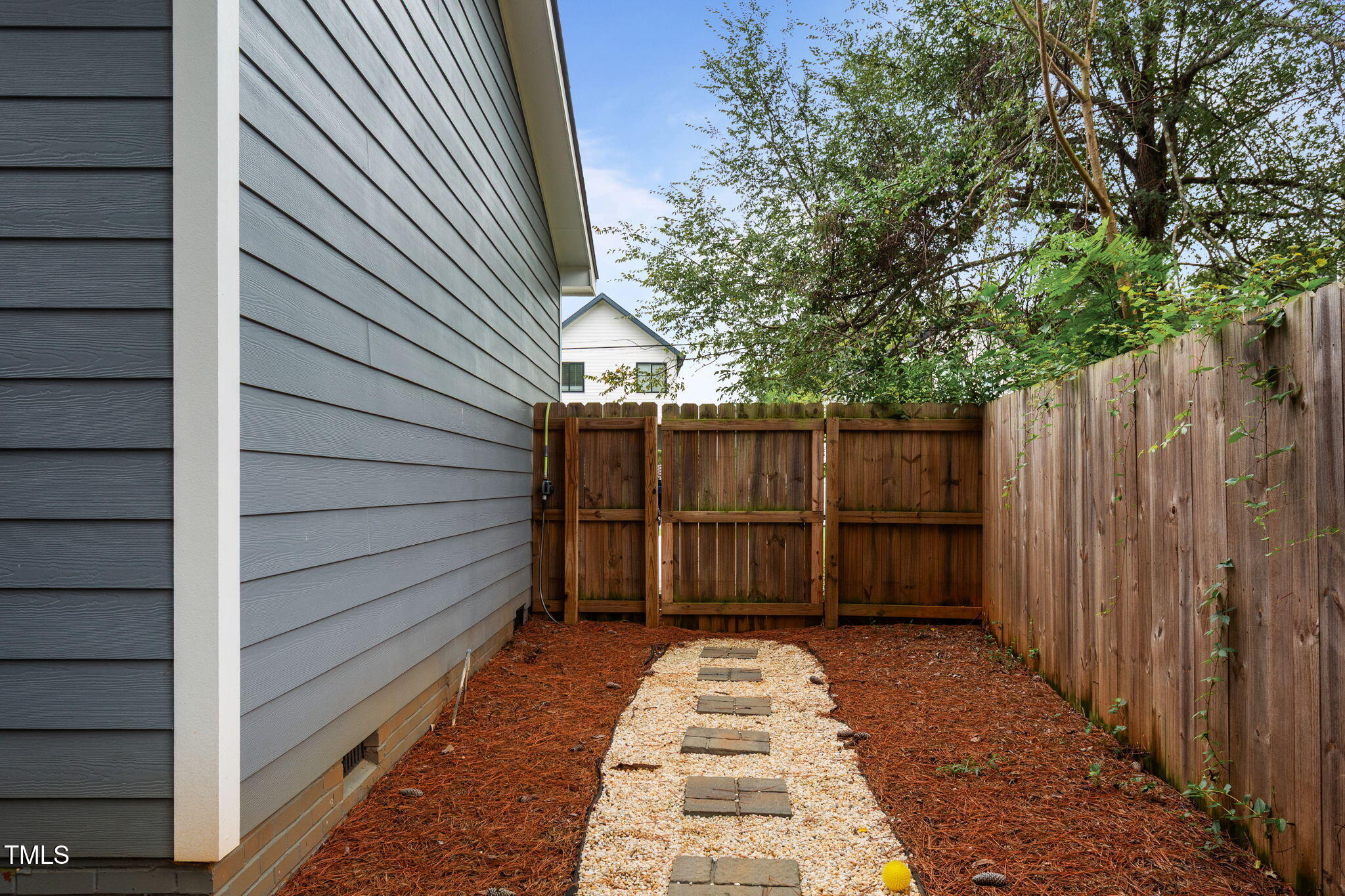 2207 Millbank Street Raleigh, NC 27610 - Photo 27 of 36 19-web-or-mls-2207 Millbank-27