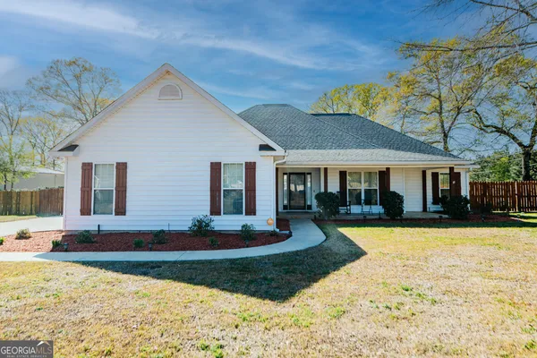 $295,000 | 100 Crystal Ridge Circle, Byron, GA 31008