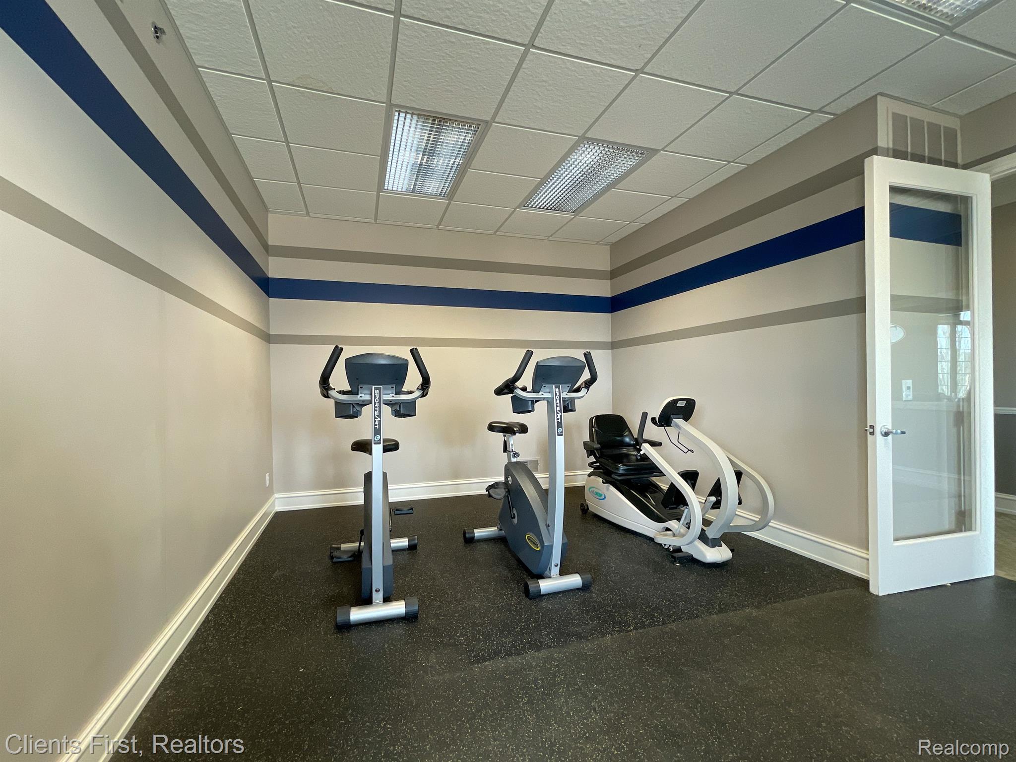 45473 North Stonewood Road Canton, MI 48187 - Photo 49 of 50 Gallery Image 49
