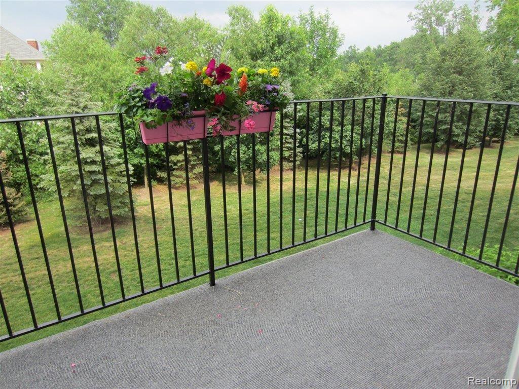 503 Cherry Orchard Road, Unit 93 Canton, MI 48188 - Photo 18 of 20 Balcony