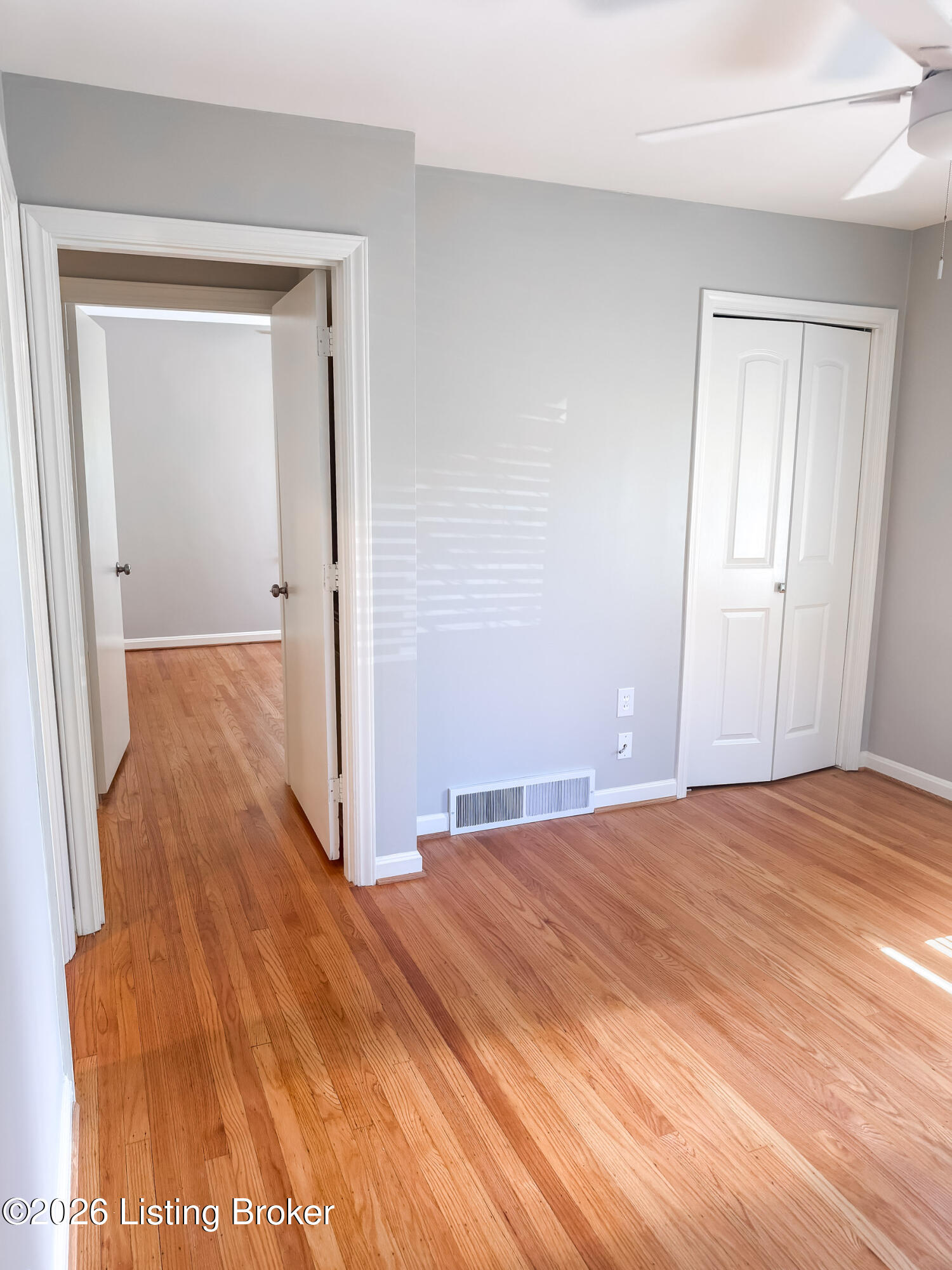 4311 Wingate Road Louisville, KY 40207 - Photo 21 of 57 4311 wingate indoor-49