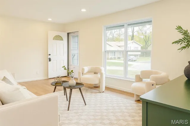 $409,900 | 20 Pinehurst Court, St. Peters, MO 63376