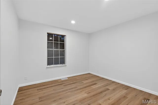 $409,900 | 20 Pinehurst Court, St. Peters, MO 63376