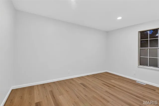 $409,900 | 20 Pinehurst Court, St. Peters, MO 63376