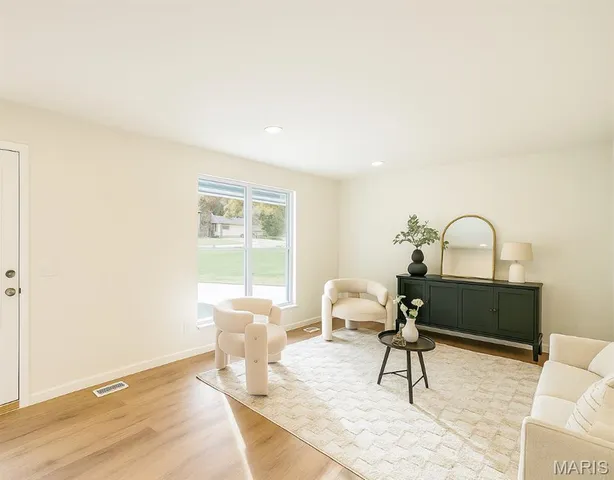 $409,900 | 20 Pinehurst Court, St. Peters, MO 63376