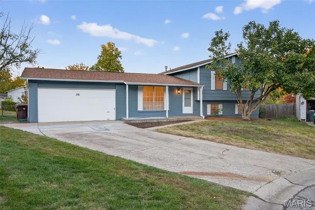 $409,900 | 20 Pinehurst Court, St. Peters, MO 63376