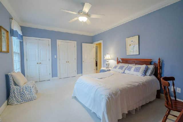 676 Pickney Road Winchester, TN 37398 - Photo 14 of 20 Guest bedroom with double closets