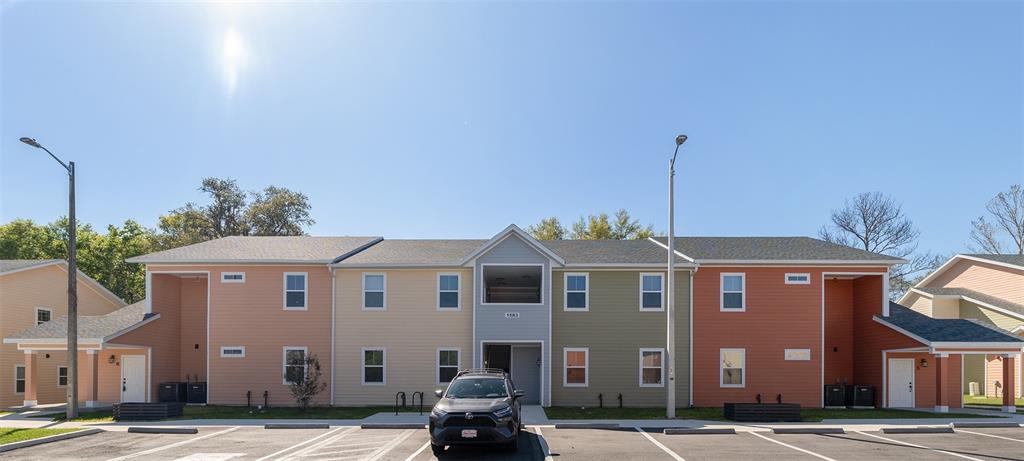 1583 Northwest 29 Road, Unit 5 Gainesville, FL 32605 - Photo 12 of 17 Gallery Image 12