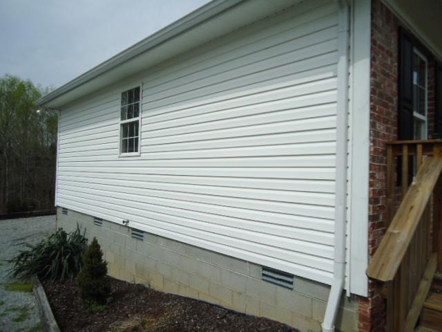 1076 Jacob's Valley Road Joelton, TN 37080 - Photo 3 of 20 a view of a house with a white door