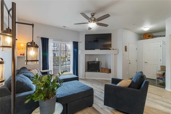 $257,500 | 5255 Memphis Street, Unit 702, Denver, CO 80239