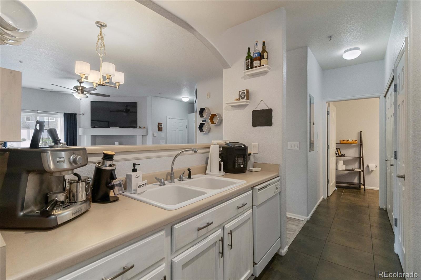 5255 Memphis Street, Unit 702 Denver, CO 80239 - Photo 11 of 30