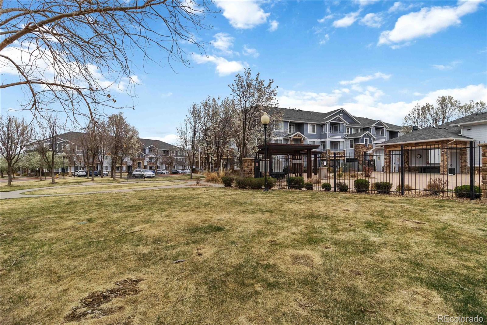 5255 Memphis Street, Unit 702 Denver, CO 80239 - Photo 27 of 30