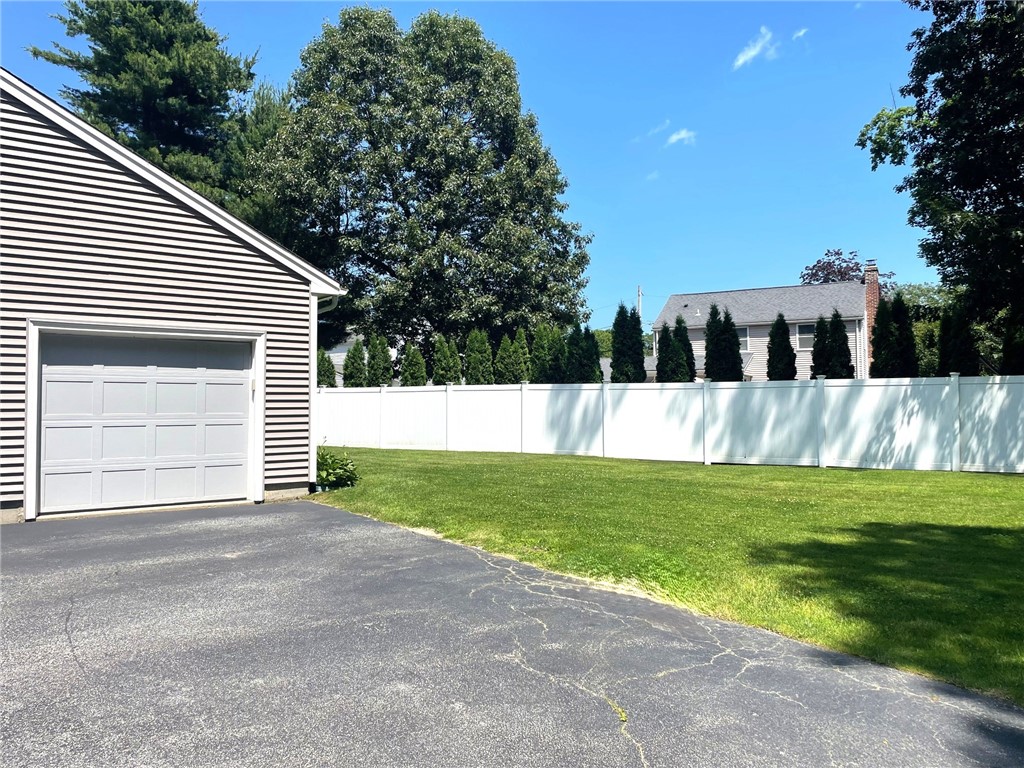 161 West Shore Road, Unit C7 Warwick, RI 02889 - Photo 7 of 36