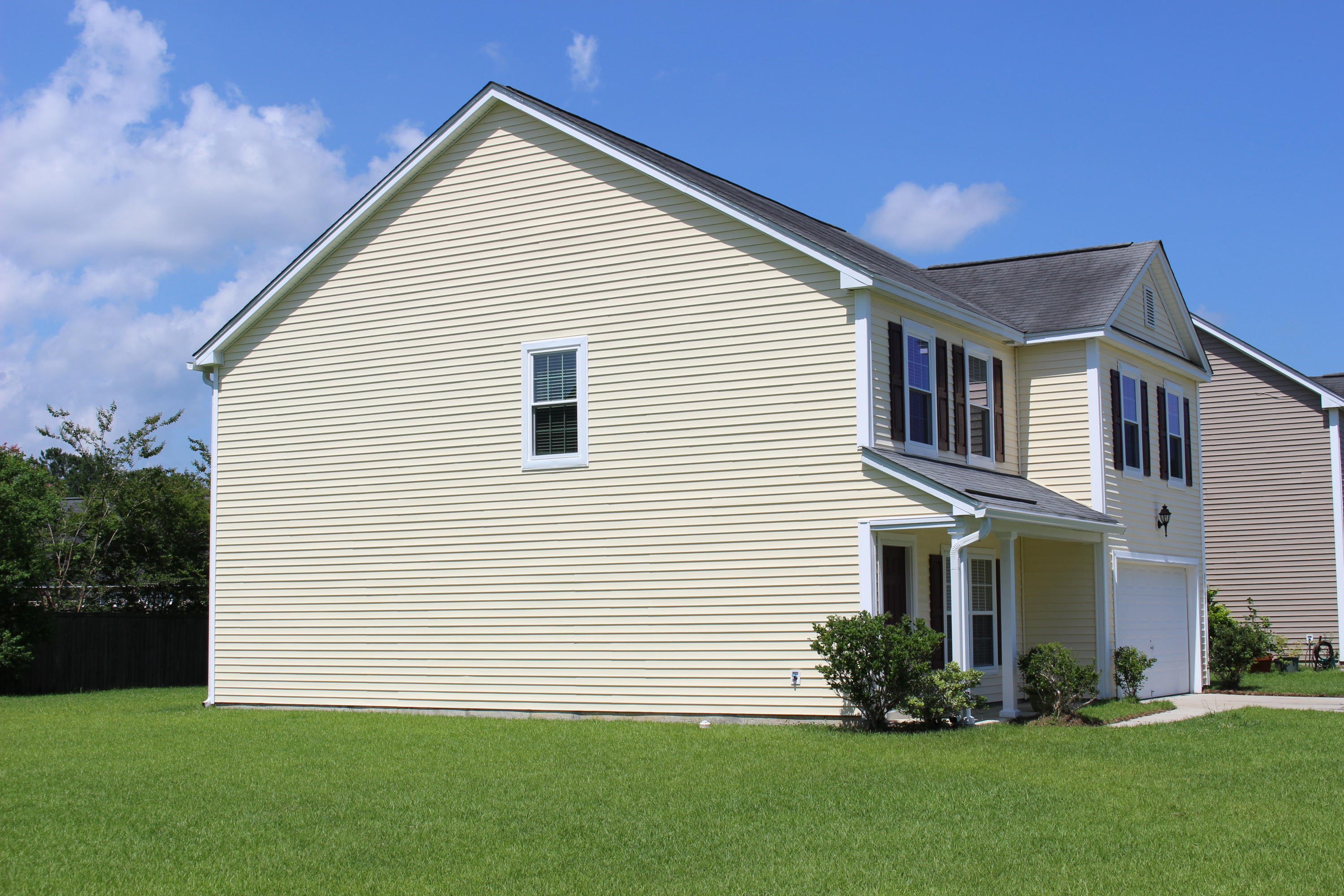 1167 Deerberry Road Hanahan, SC 29445 - Photo 2 of 23 IMG_0176
