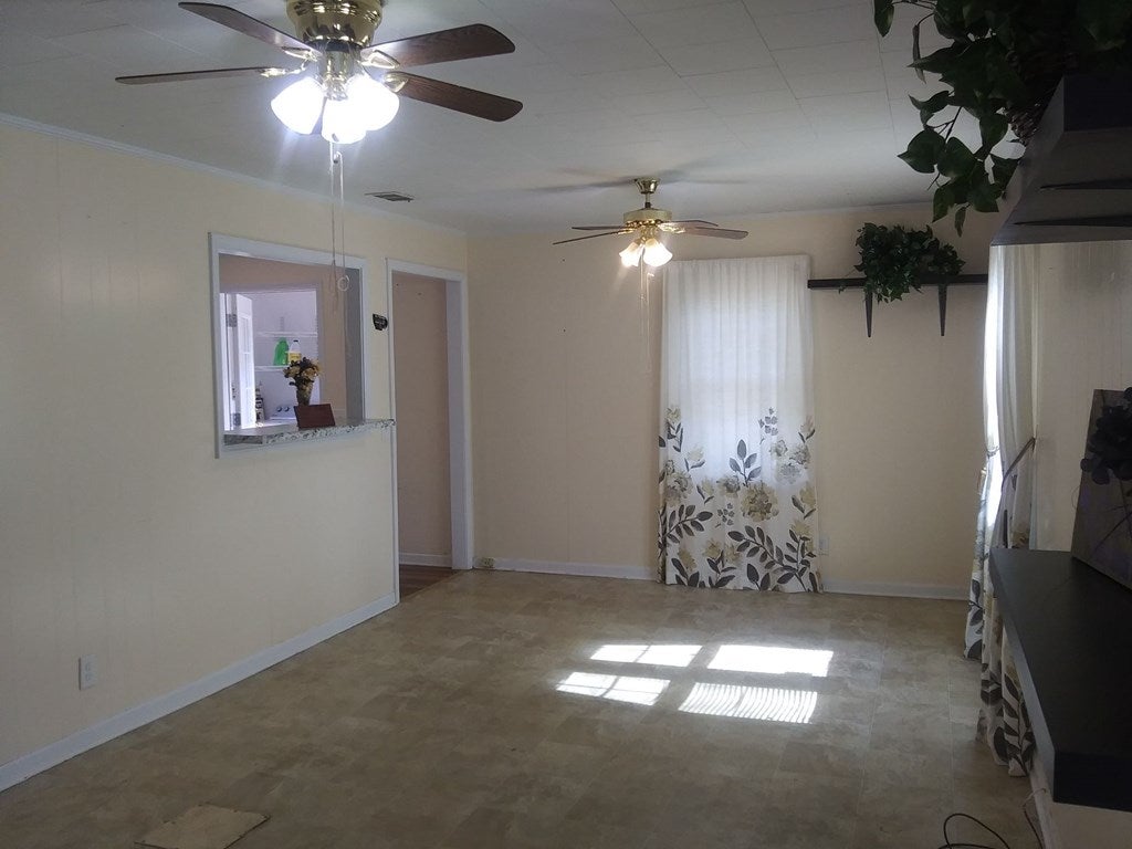 609 Sunhill Road Sandersville, GA 31082 - Photo 5 of 33 Gallery Image 5