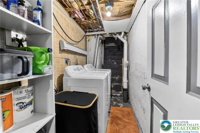 $319,900 | 119 School Street, Catasauqua, PA 18032