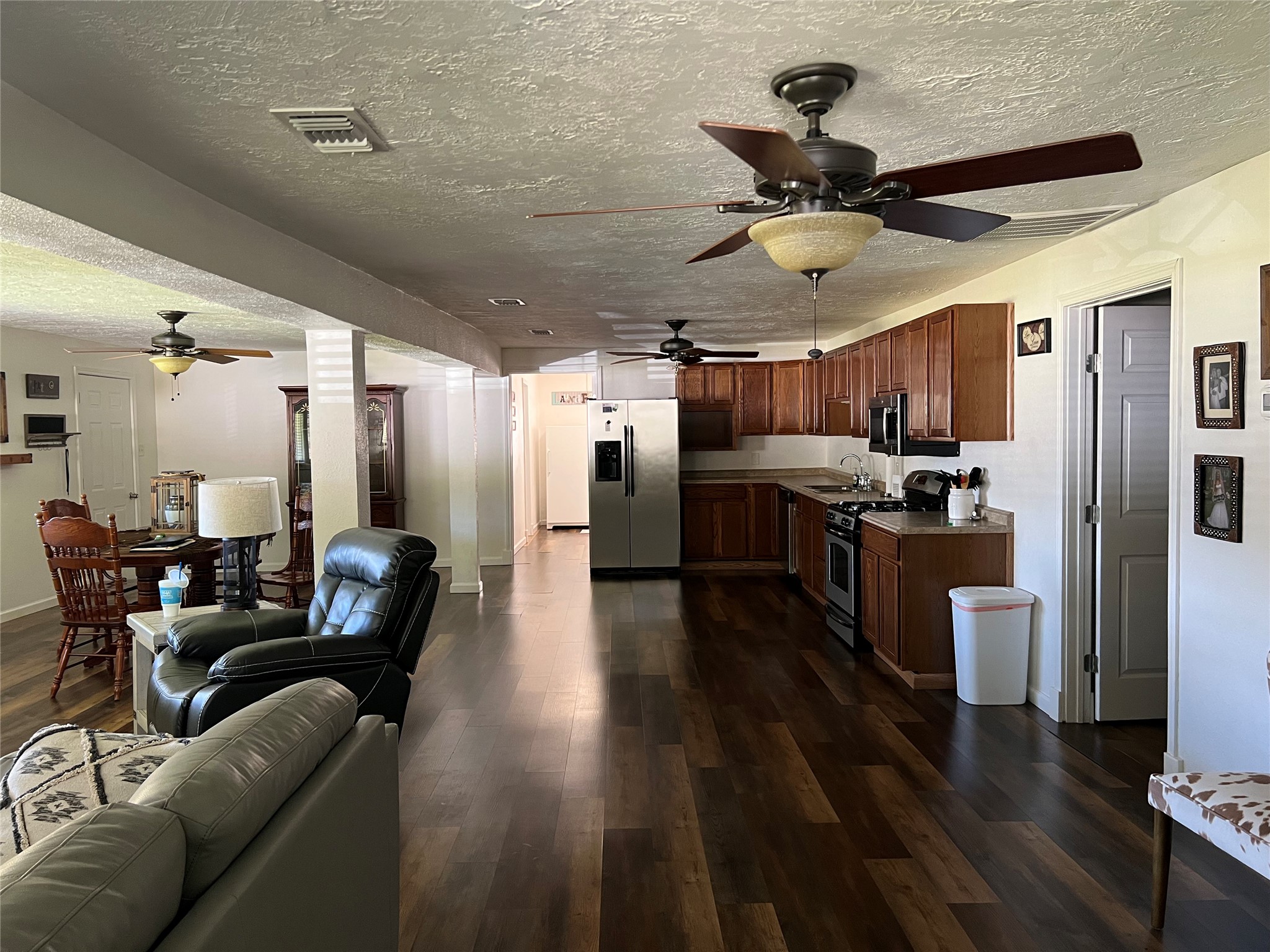 2723 Farm To Market 1010 Road Cleveland, TX 77327 - Photo 9 of 25 Open concept Kitchen area