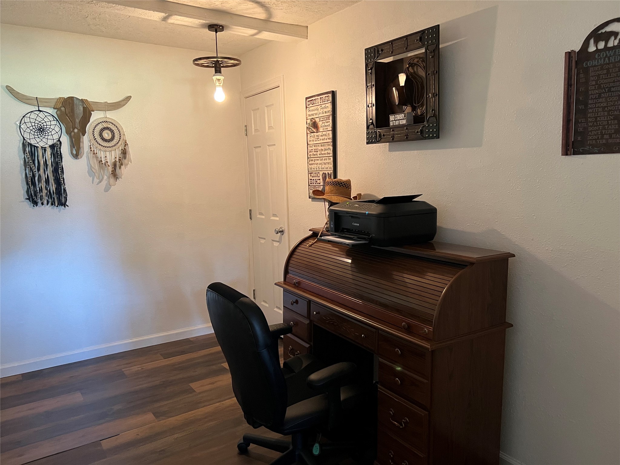 2723 Farm To Market 1010 Road Cleveland, TX 77327 - Photo 10 of 25 Just to the right and before the Kitchen is a nice room for your office