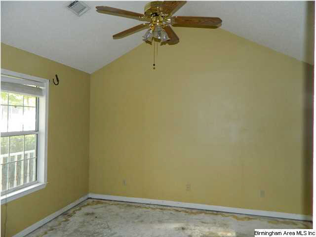 15469 Stonehedge Cliffs Road Northport, AL 35475 - Photo 7 of 13