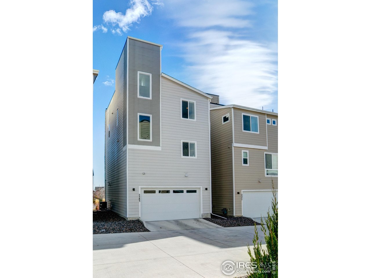 5383 Quail Street Arvada, CO 80002 - Photo 4 of 41 Rear view of the home