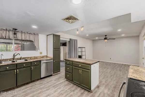 $275,000 | 1161 South Ocotillo Drive, Apache Junction, AZ 85120