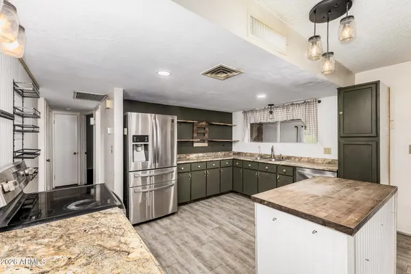 $275,000 | 1161 South Ocotillo Drive, Apache Junction, AZ 85120