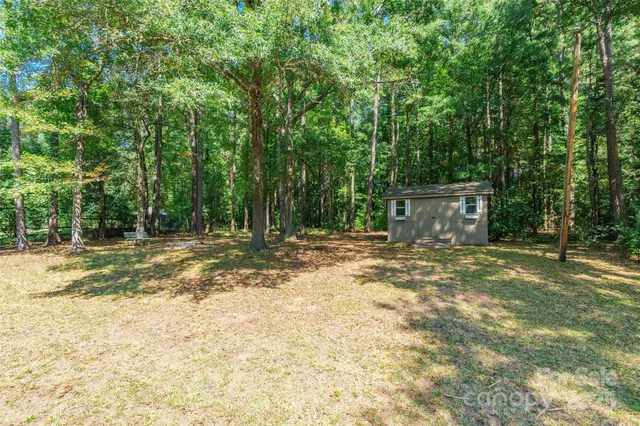 a view of a outdoor space