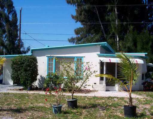 1219 South Ridge Road Lake Worth, FL 33462 - Photo 1 of 1 Primary Photo