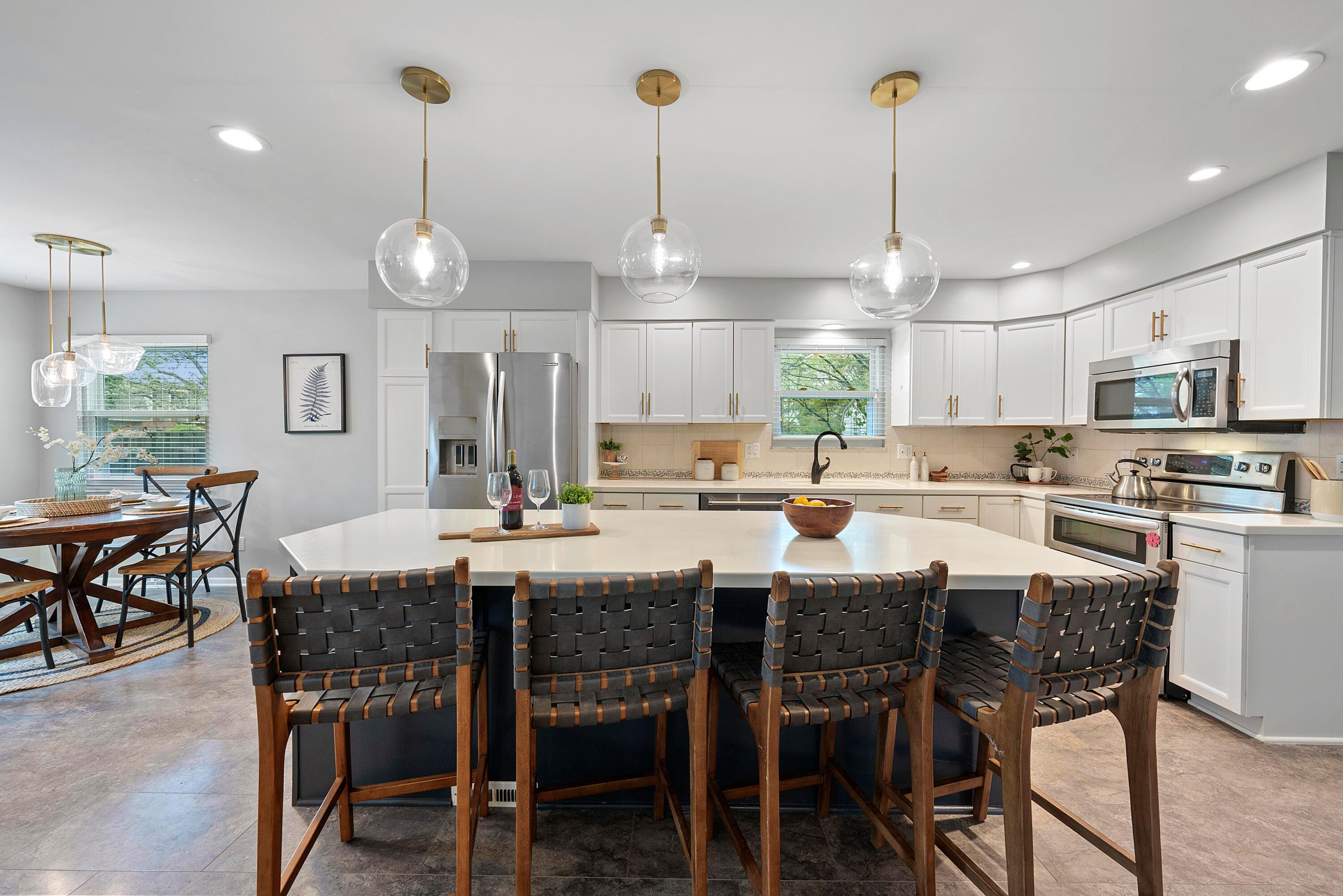 1650 Oak Hill Road Columbus, OH 43220 - Photo 6 of 67 Kitchen