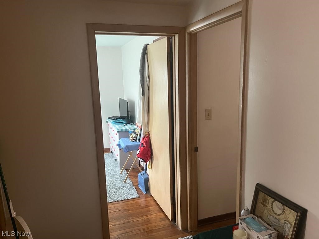 4030 Stonehaven Road Cleveland, OH 44121 - Photo 8 of 14