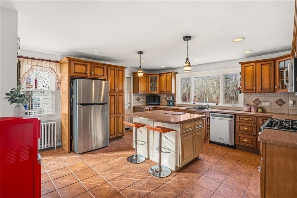 208 South Main Street Raynham, MA 02767 - Photo 14 of 42