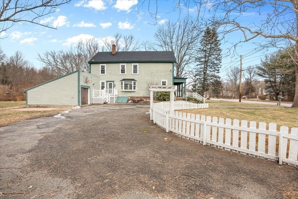 208 South Main Street Raynham, MA 02767 - Photo 4 of 42