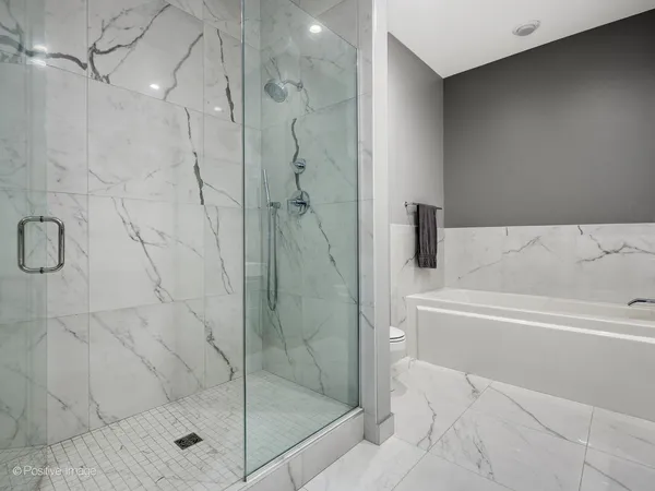 $6,500 | 360 West Illinois Street, Unit 10F, Chicago, IL 60654