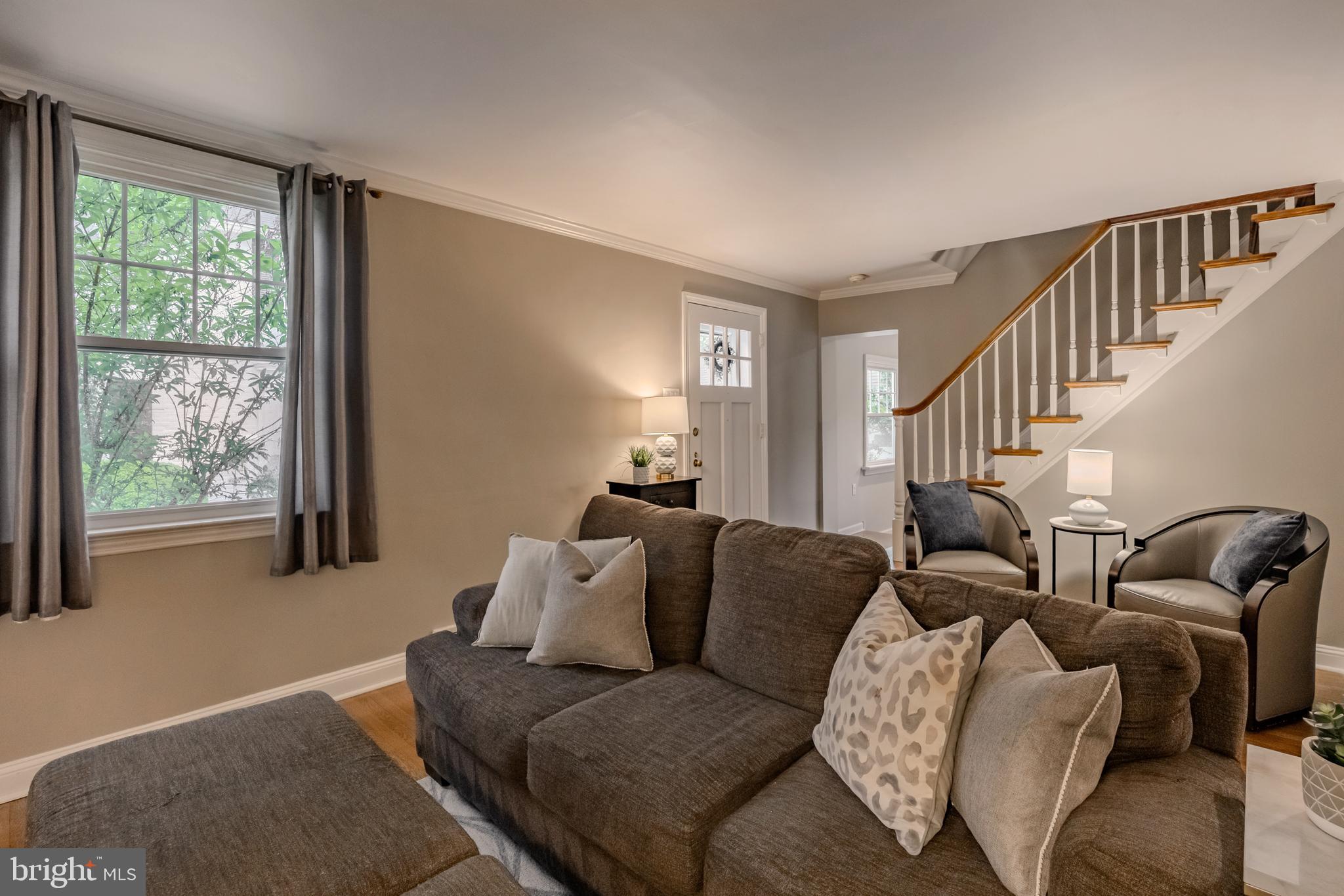 2710 Prescott Road Havertown, PA 19083 - Photo 4 of 38 a living room with furniture and a window