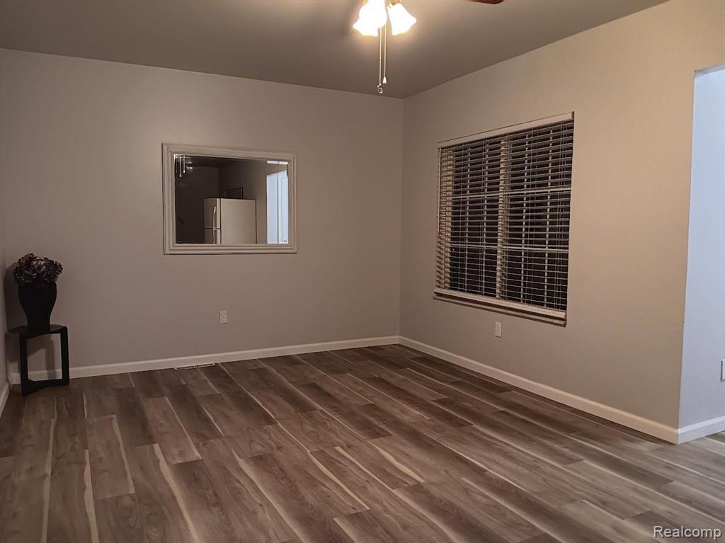 5022 Lapeer Road Burton, MI 48509 - Photo 24 of 30 Gallery Image 24