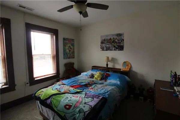 $239,000 | 220 North 17th Street, St. Joseph, MO 64501