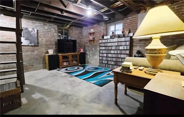 $239,000 | 220 North 17th Street, St. Joseph, MO 64501