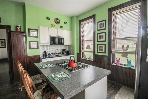 $239,000 | 220 North 17th Street, St. Joseph, MO 64501