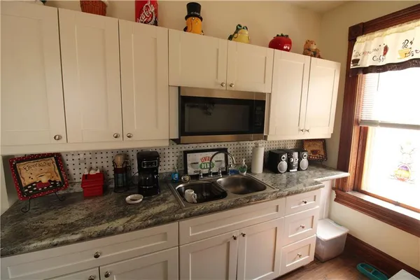$239,000 | 220 North 17th Street, St. Joseph, MO 64501
