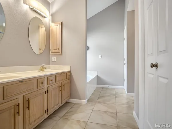 $349,000 | 1 Eagle Court, Edwardsville, IL 62025