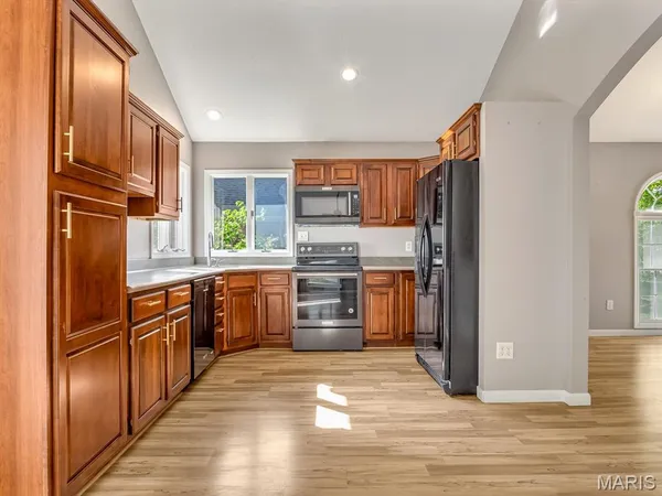 $349,000 | 1 Eagle Court, Edwardsville, IL 62025