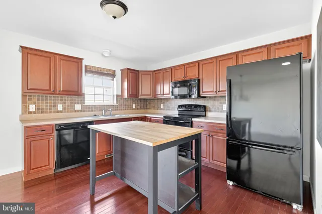 $340,000 | 6205 Galleon Drive, Mechanicsburg, PA 17050