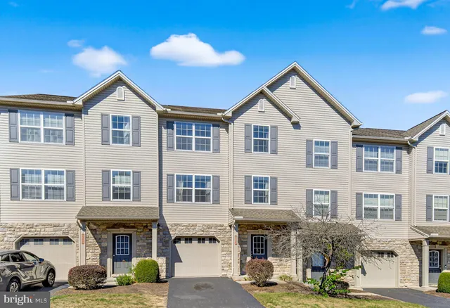 $340,000 | 6205 Galleon Drive, Mechanicsburg, PA 17050