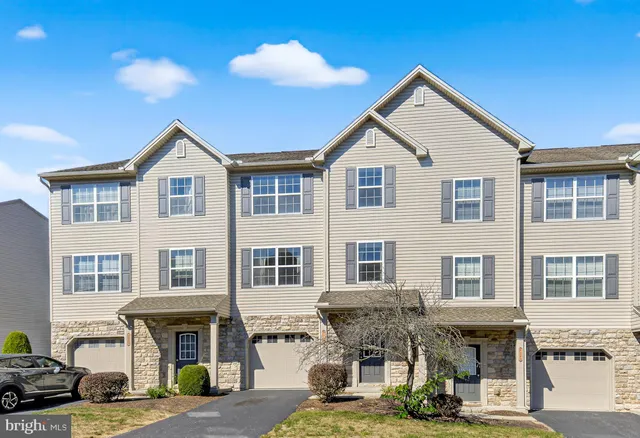 $340,000 | 6205 Galleon Drive, Mechanicsburg, PA 17050