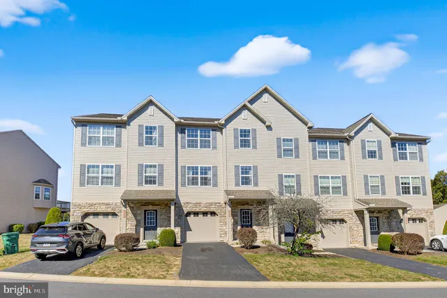$340,000 | 6205 Galleon Drive, Mechanicsburg, PA 17050