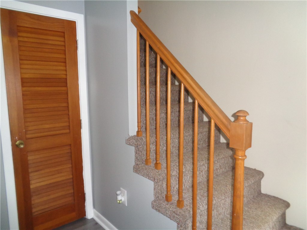 45 Reed Street Warwick, RI 02886 - Photo 14 of 29